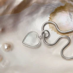 Amorance Necklace