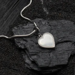 Amorance Necklace
