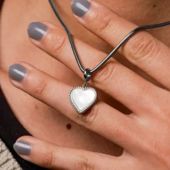 Amorance Necklace
