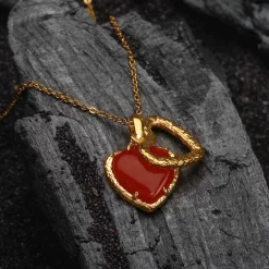 Amorance Necklace