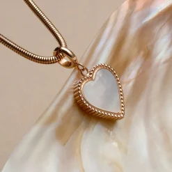 Amorance Necklace