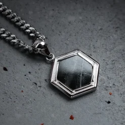Axis Necklace