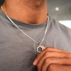 Axis Necklace