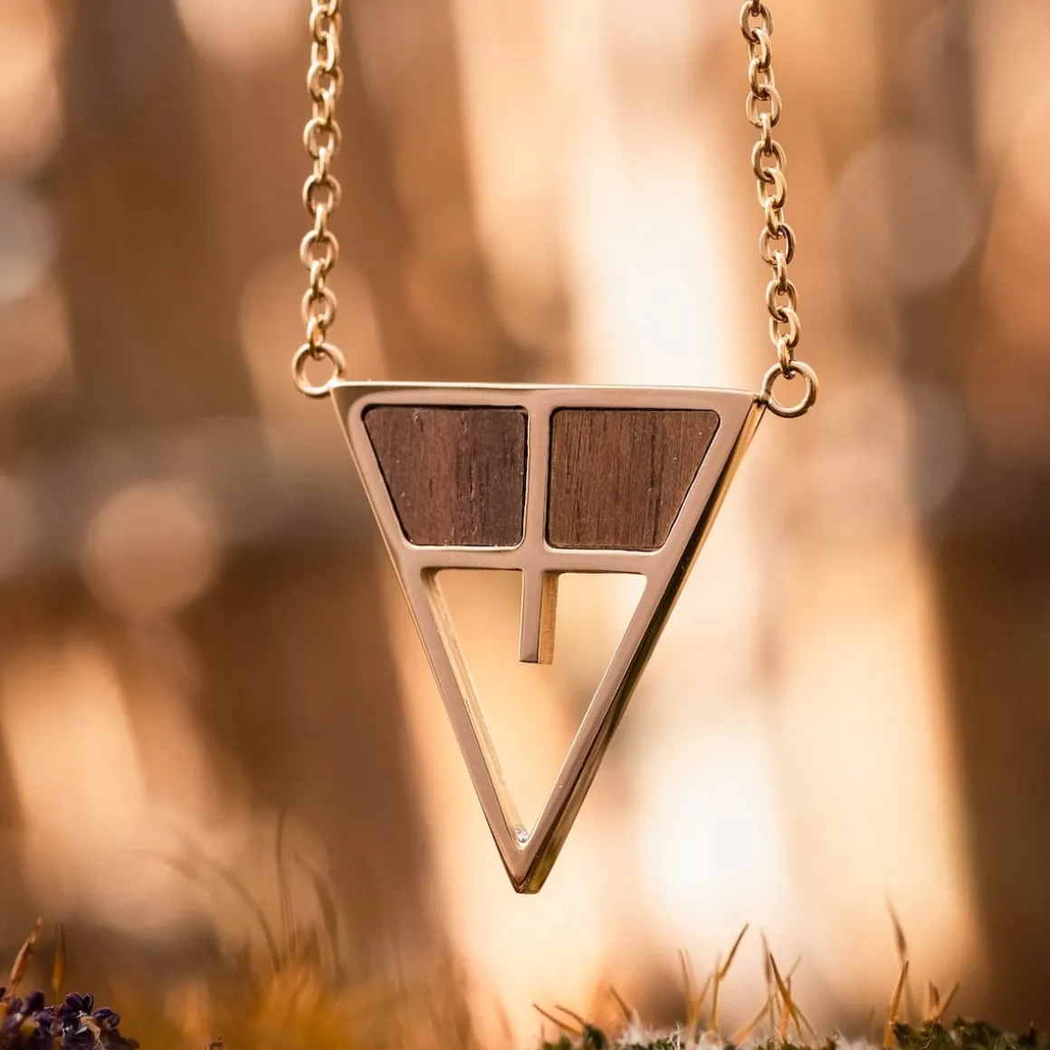 Chiaroscuro Necklace
