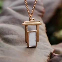 Contour Necklace