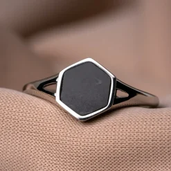 Facade Ring
