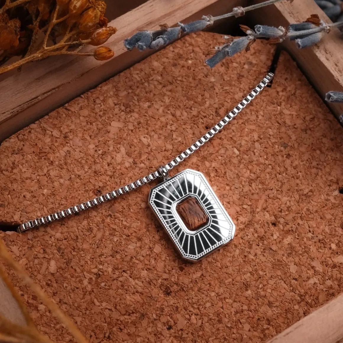 Frame Art Necklace