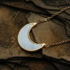 Hue Necklace