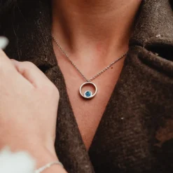 Pigment Necklace