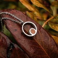 Pigment Necklace