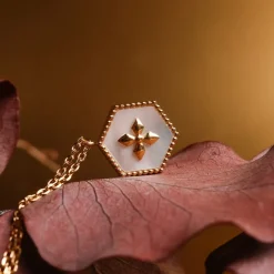 Spectral Necklace