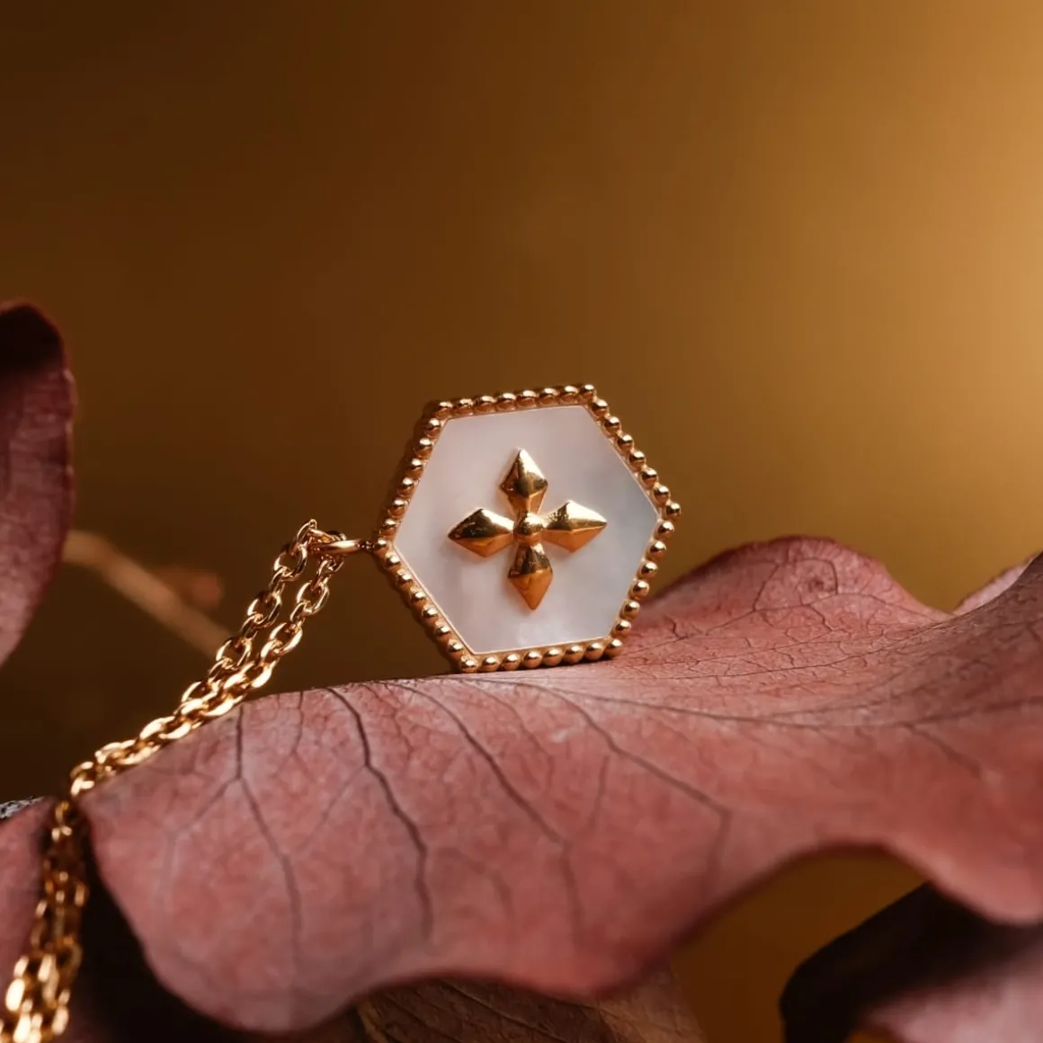 Spectral Necklace