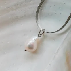 SUMMERSWEET NECKLACE