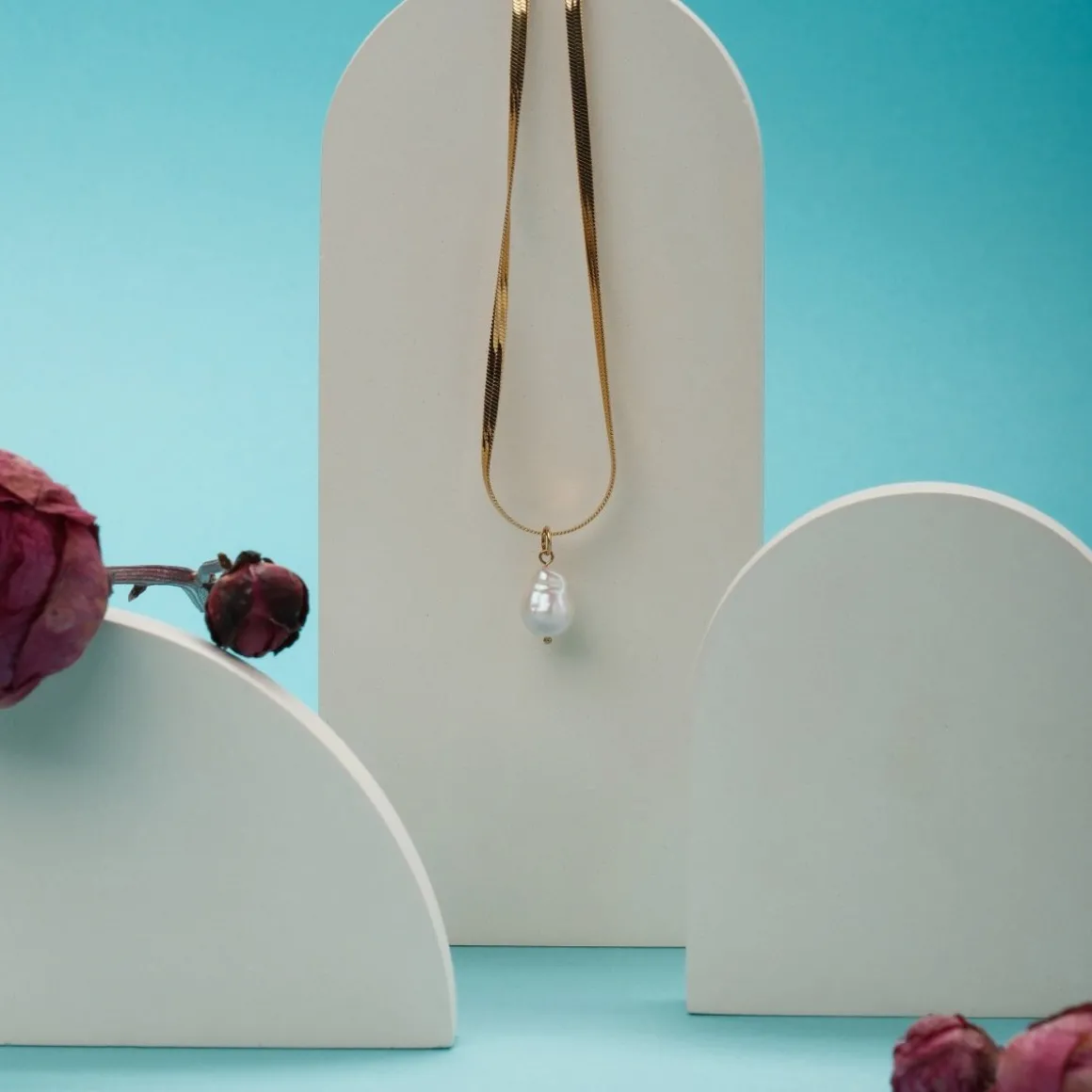 SUMMERSWEET NECKLACE